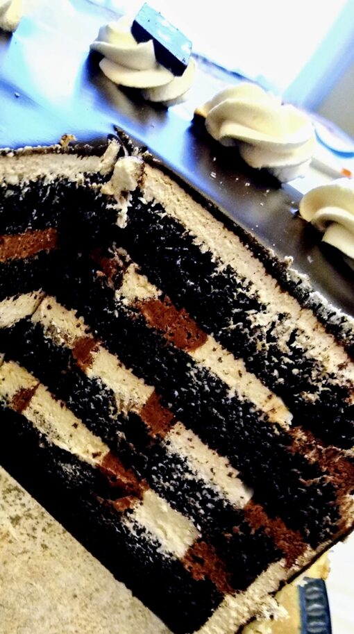 8" Du Monde Cake